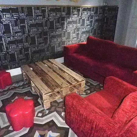 Universal بيت ضيافة فالنسيا
