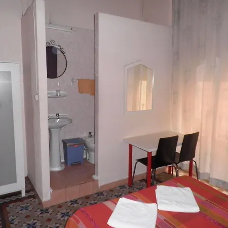 Universal Maison d'hôtes 2*